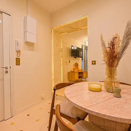 Montparnasse Signature Apartments פריז